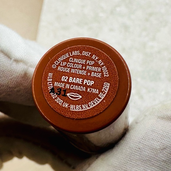 NEW! Clinique Bare Pop Pop Lip Color + Primer Lipstick - Picture 10 of 10